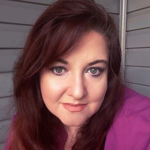 Meet your Posher, Deanna